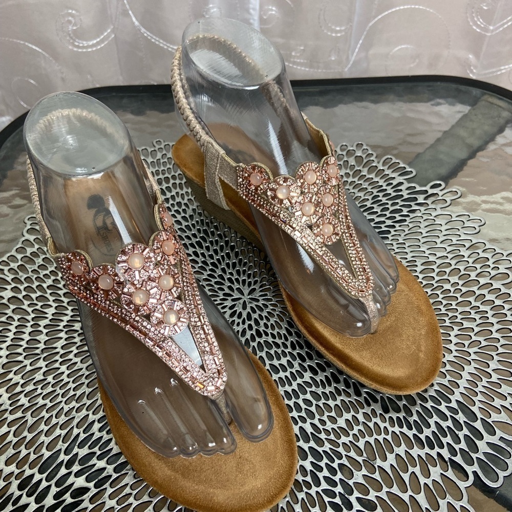 GC Shoes Embellished Sling Back Sandal NWOT , 7.5